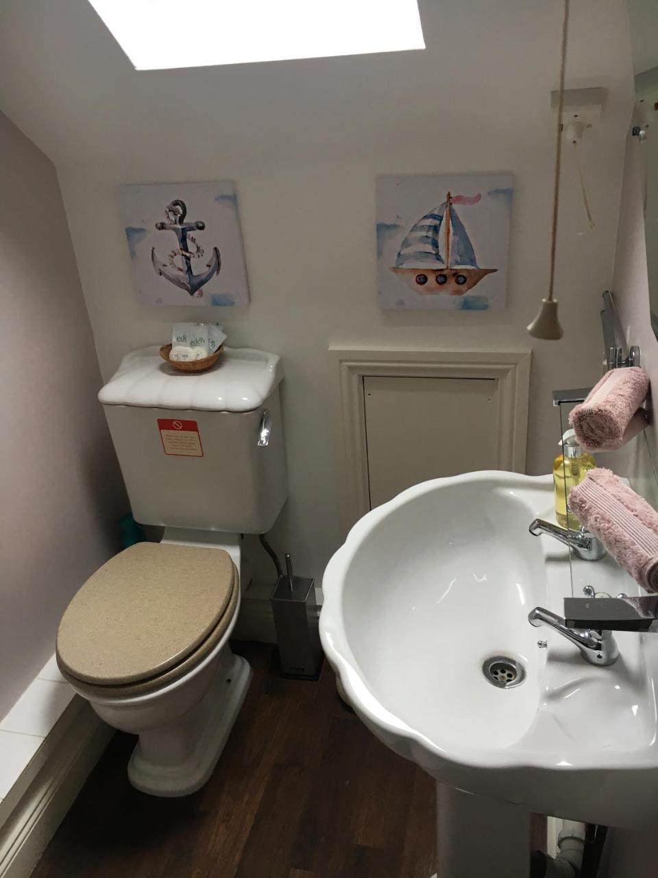 The Bantry Guest House 艾茅斯 外观 照片